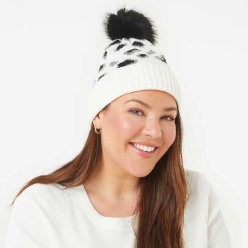 Virginia Wolf Leopard Beanie grey Faux Fur Snap Pom pompom top animal print NWT